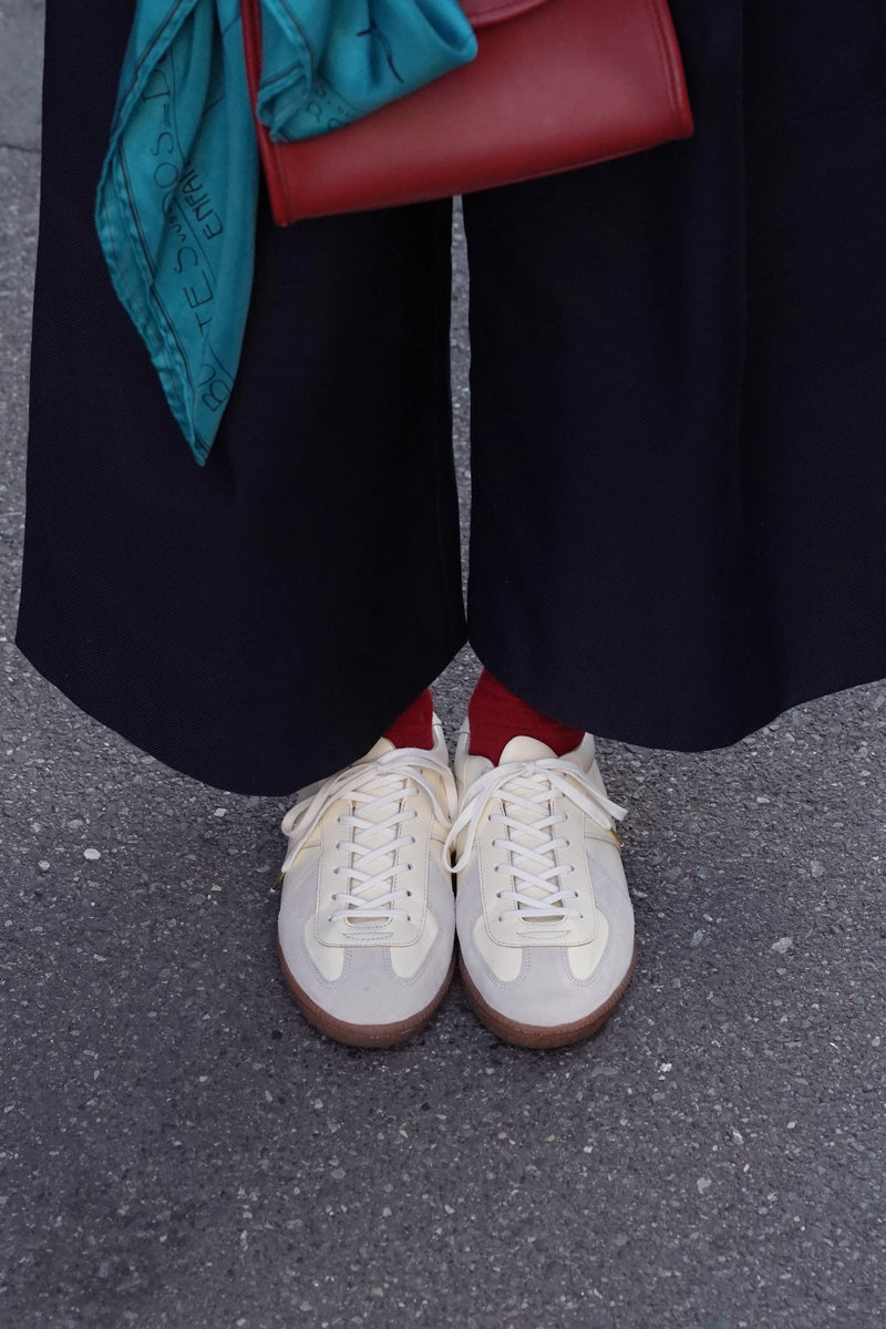 LA POCHE】JANE White Gray Womens Germain Trainer – Blue Beach Denim