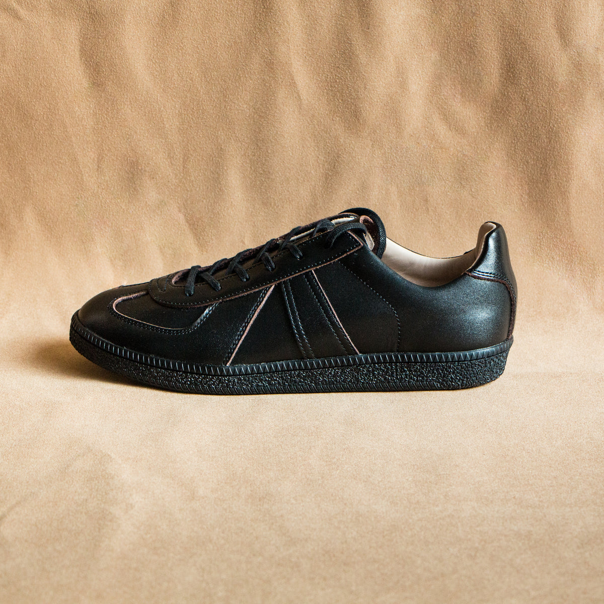 Boots Material】Frankfurt Black Teacore German Trainer – Blue