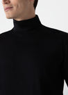 【Sunspel】Supima Long Sleeve Roll Neck T‑shirt Black 