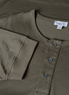 【Sunspel】Henley T-Shirt Khaki 橄欖綠頂級匹馬棉蔚藍海岸短袖亨利領