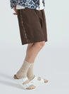 【Universal Works】Pleated Track Short In Chocolate Twill / 客製3x1斜紋棉布 緹花細節 寬鬆短褲