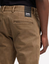 【DENHAM】RAZOR CHINO SC BRITISH KHAKI 英國卡其色修身小直筒休閒褲
