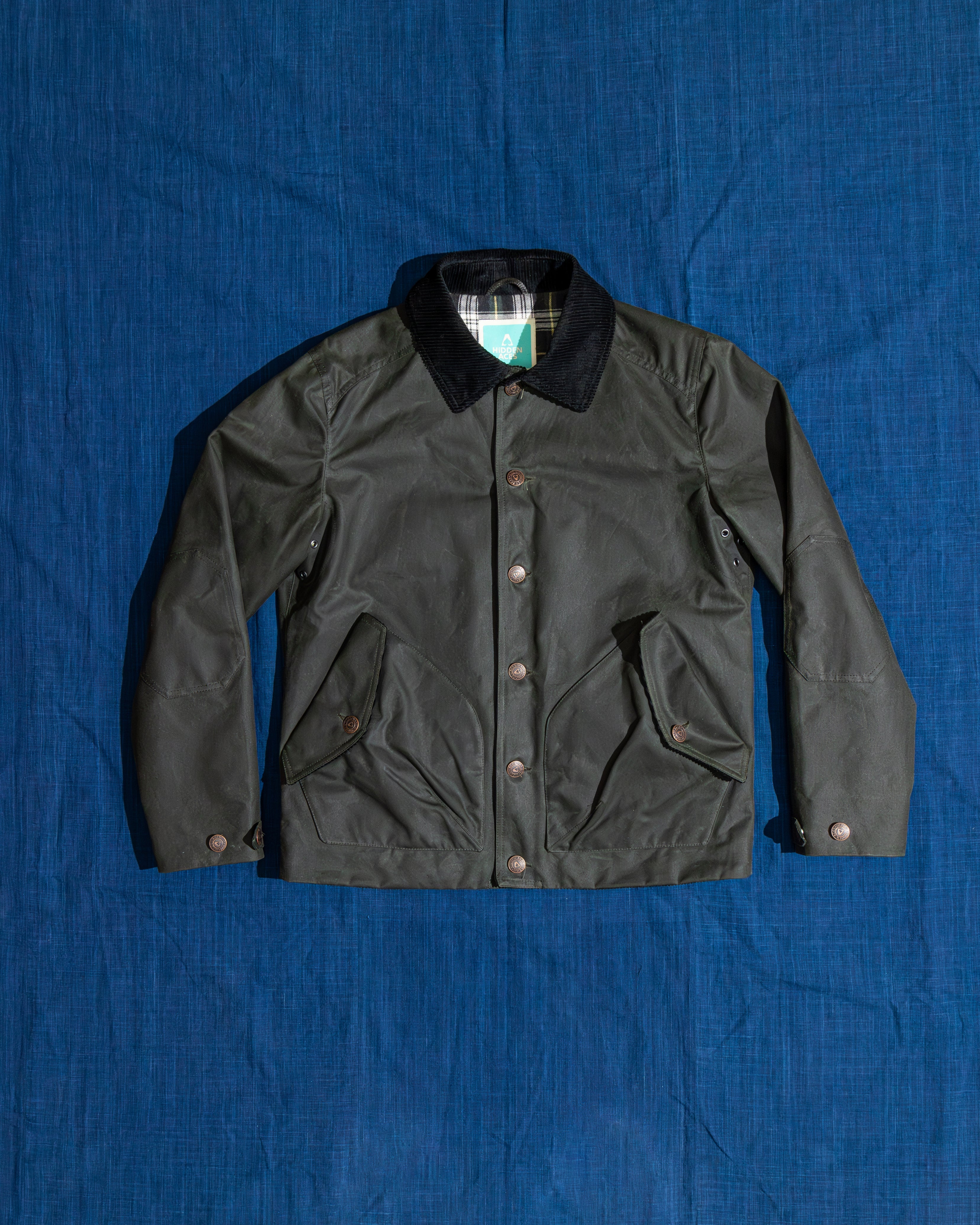 Hidden Aces Waxed jacket (dark green, cropped)
