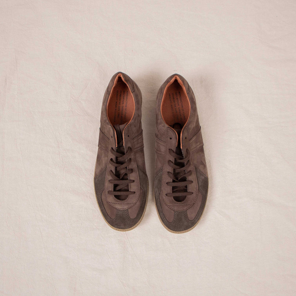 Reproduction of Found 1700NL Brown Nubuck Germain Trainer