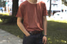 【Nudie Jeans】Roger Slub Terra／竹節感寬鬆素T